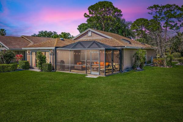 Eastpointe Country Club, 13257 Touchstone Ct, Palm Beach Gardens, Florida 33418, image 2