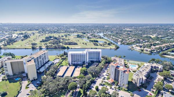 Governor's Pointe, 356 Golfview Rd #208, North Palm Beach, Florida 33408, image 1