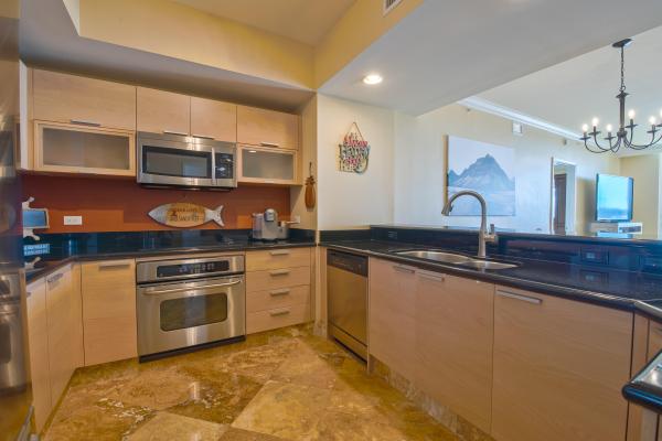Marina Grande Club & Residences, 2640 Lake Shore Dr #610, Riviera Beach, Florida 33404, image 2