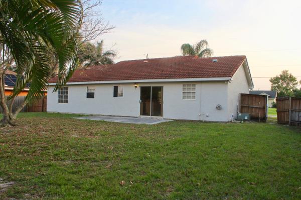 Cashmere Cove, 1797 SW Hampshire Ln, Port St. Lucie, Florida 34953, image 2