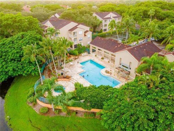 Verano At Delray, 1745 Palm Cove Blvd #3-207, Delray Beach, Florida 33445, image 3