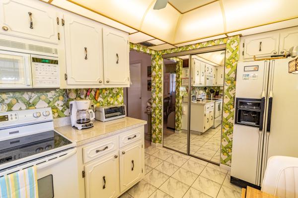 Country Manors, 710 Whippoorwill Ln, Delray Beach, Florida 33445, image 2