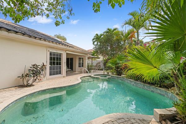 Eagleton Lakes, 134 Eagleton Ct, Palm Beach Gardens, Florida 33418, image 1