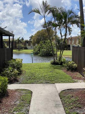 Le Clos Townhomes, 240 San Remo Blvd, North Lauderdale, Florida 33068, image 2