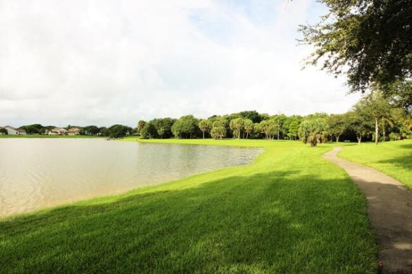 Lake Windwood, 3150 Leewood Ter #L121, Boca Raton, Florida 33431, image 1