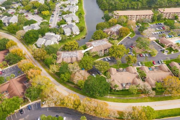 Applewood Village 1, 2639 Carambola Cir N #1725, Coconut Creek, Florida 33066, image 1