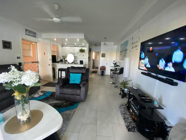 285 NE 191st St #2907, Unincorporated Dade County, Florida 33179, image 1