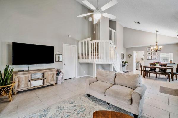 Tara Lakes West, 89 Magnolia Cir, Boynton Beach, Florida 33436, image 2