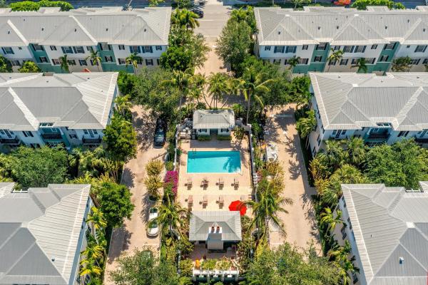 Mallory Square, 374 E Mallory Cir, Delray Beach, Florida 33483, image 2