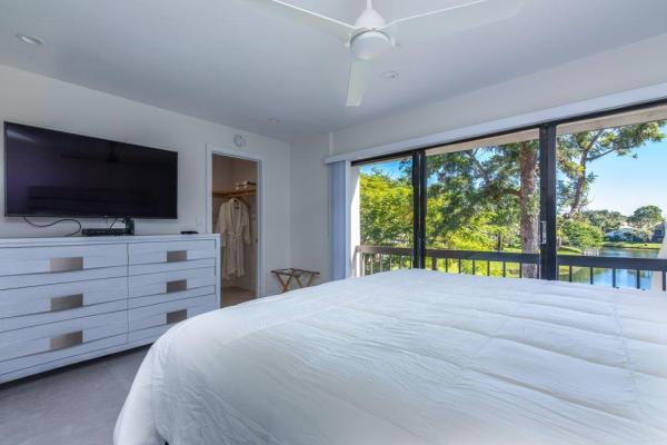 Bridgewood Townhouses At Boca West Country Club, 705 Bridgewood Dr, Boca Raton, Florida 33434, image 1