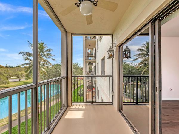 St Tropez, 2105 Lavers Cir #308, Delray Beach, Florida 33444, image 2