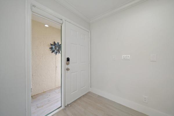 Lexington Green, 2 E Lexington Ln #D, Palm Beach Gardens, Florida 33418, image 1