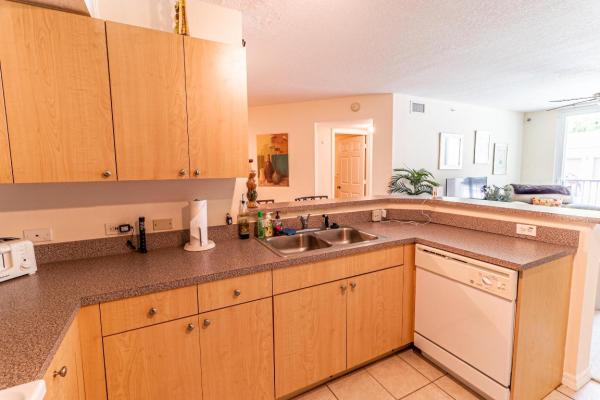 Mirabella Villas, 701 Villa Cir, Boynton Beach, Florida 33435, image 2