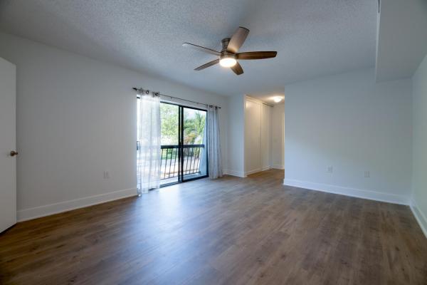 Glenwood Townhomes, 514 5th Ter, Palm Beach Gardens, Florida 33418, image 1