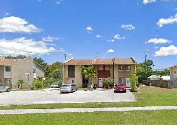 Palm Beach National Golf & Country Club Estates, 3720 Pinehurst Dr #A, Lake Worth, Florida 33467, image 1