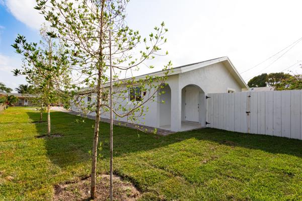 Kenwood, 4729 Carver St, Lake Worth Beach, Florida 33463, image 1