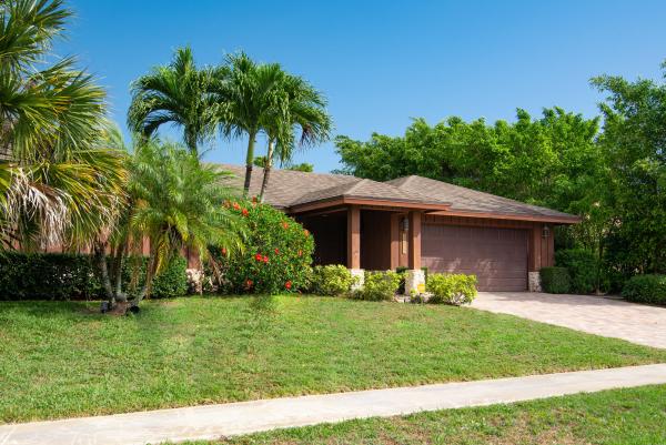 Lakeside Shores, 12775 Guilford Cir, Wellington, Florida 33414, image 1