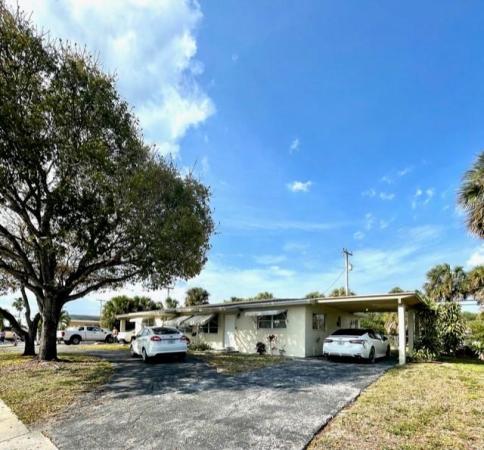 Palm Beach Gardens Estates, 600 Holly Dr, Palm Beach Gardens, Florida 33410, image 1