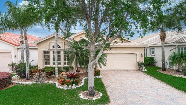 Valencia Shores, 8275 Seahorse Cove Blvd, Lake Worth, Florida 33467, image 1