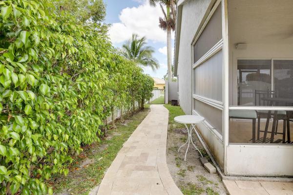 Lakeview Estates, 6448 Blue Bay Cir, Lake Worth, Florida 33467, image 1