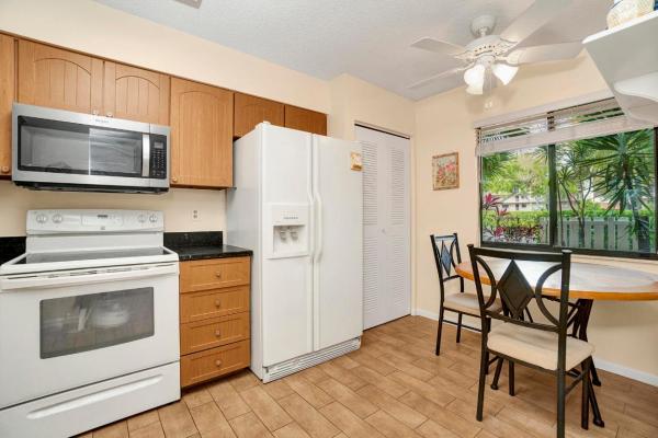 Huntington Lakes 4, 7320 Amberly Ln #106, Delray Beach, Florida 33446, image 2