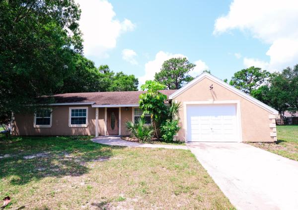 Lyngate, 2092 SE Triumph Rd, Port St. Lucie, Florida 34952, image 2
