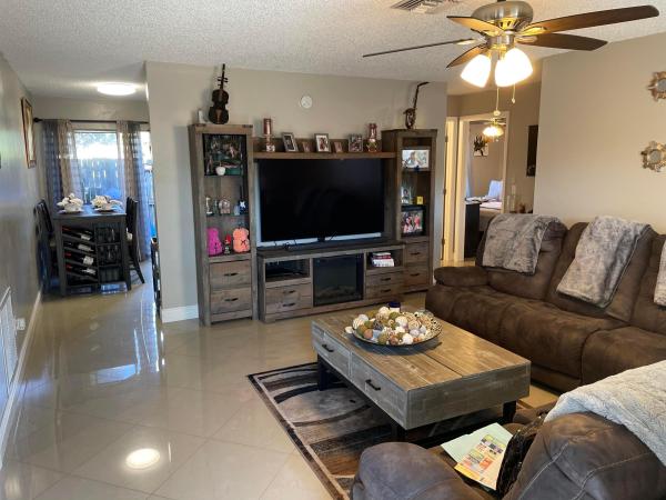 Gem Cove, 4398 Lakewood Rd, Lake Worth, Florida 33461, image 2