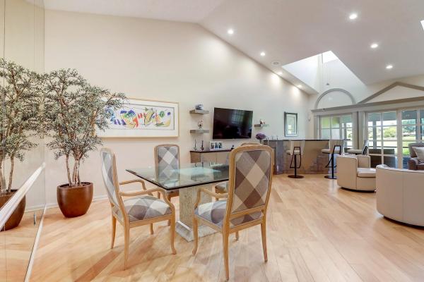 Marseilles Court At The Fountains Country Club, 6891 Fountains Cir, Lake Worth, Florida 33467, image 1