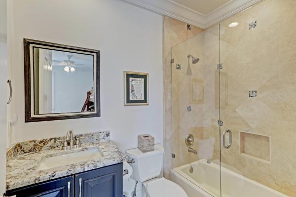 Villa Vizcaya, 334 Vizcaya Dr, Palm Beach Gardens, Florida 33418, image 2