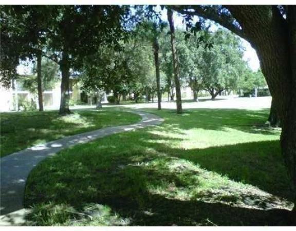919 Meadows Cir, Boynton Beach, Florida 33436, image 2