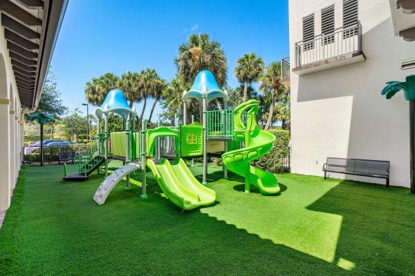 The Oaks At Boca Raton, 17542 Cadena Dr, Boca Raton, Florida 33496, image 1