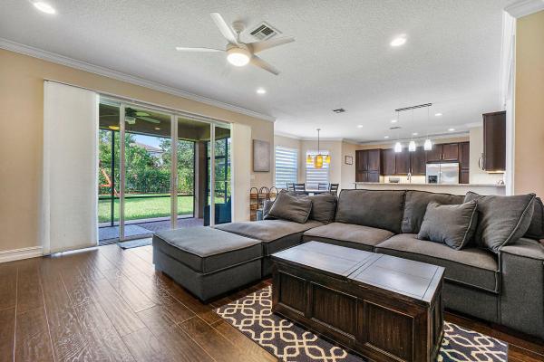 Canyon Trails, 8158 Santalo Cove Ct, Boynton Beach, Florida 33473, image 2