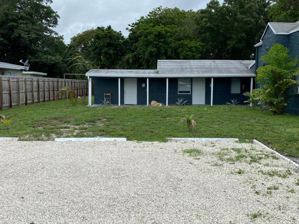 Central Oakland Park, 1041 NE 35th St, Oakland Park, Florida 33334, image 1