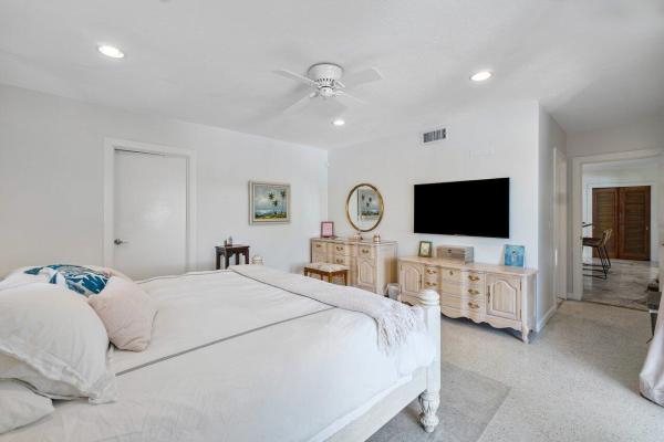 Lake Ida, 324 NW 15th St, Delray Beach, Florida 33444, image 1