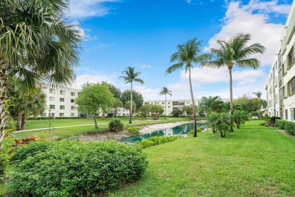 Barrington At Poinciana Place, 3178 Via Poinciana #316, Lake Worth, Florida 33467, image 1