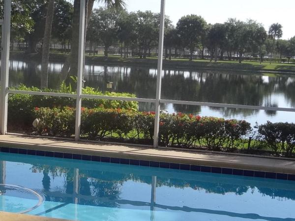 Bedford At Lake Catherine, 1009 Bedford Ave, Palm Beach Gardens, Florida 33403, image 2