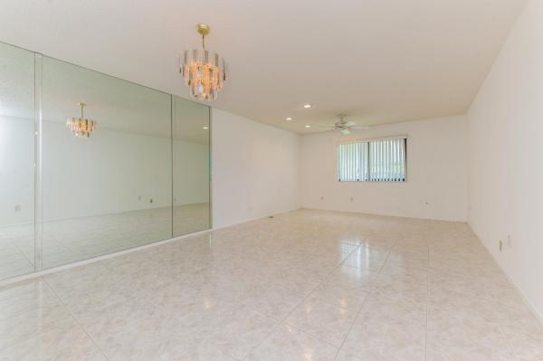 Strathmore Gate, 116 Roselle Ct, Royal Palm Beach, Florida 33411, image 2