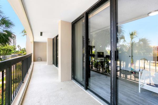 Jefferson Tower, 2425 Presidential Way #202, West Palm Beach, Florida 33401, image 2