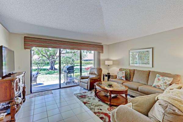 Club Cottages, 114 Club Dr, Palm Beach Gardens, Florida 33418, image 1