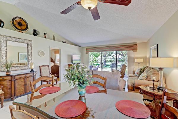 Club Cottages, 114 Club Dr, Palm Beach Gardens, Florida 33418, image 2
