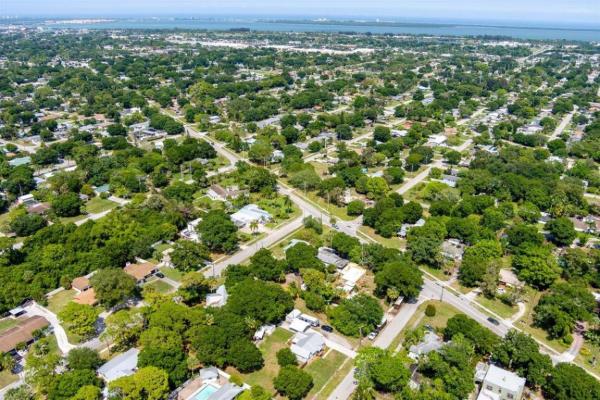 Maravilla Plaza, 1512 Linwood Ave, Fort Pierce, Florida 34982, image 1