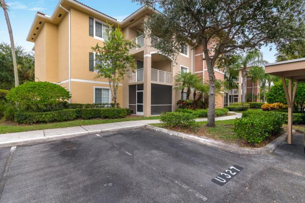 The Villas At Emerald Dunes, 6521 Emerald Dunes Dr #105, West Palm Beach, Florida 33411, image 2