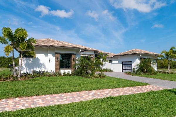Island Of Ravello, 162 SE Strada Tione, Port St. Lucie, Florida 34952, image 2