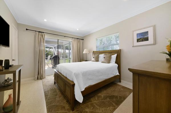 Lake Eden, 917 SW 36th Ct, Boynton Beach, Florida 33435, image 2