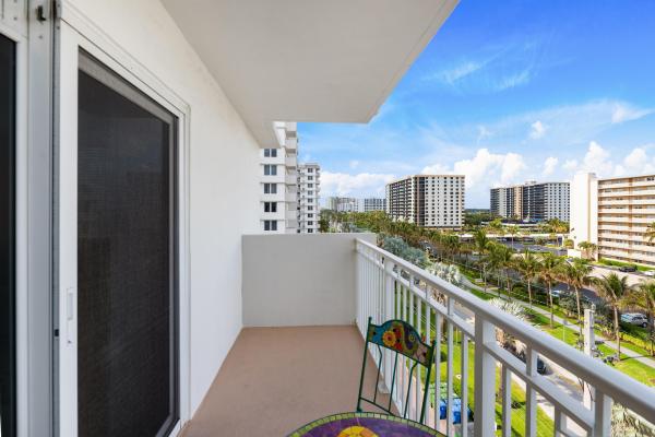 Ambassadors East, 3215 S Ocean Blvd #501, Highland Beach, Florida 33487, image 2