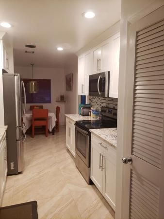 Versailles Court At The Fountains Country Club, 6728 Versailles Ct, Lake Worth, Florida 33467, image 1