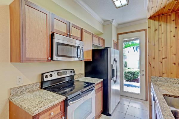 Residences At Legacy Place, 11011 Legacy Ln #104, Palm Beach Gardens, Florida 33410, image 2