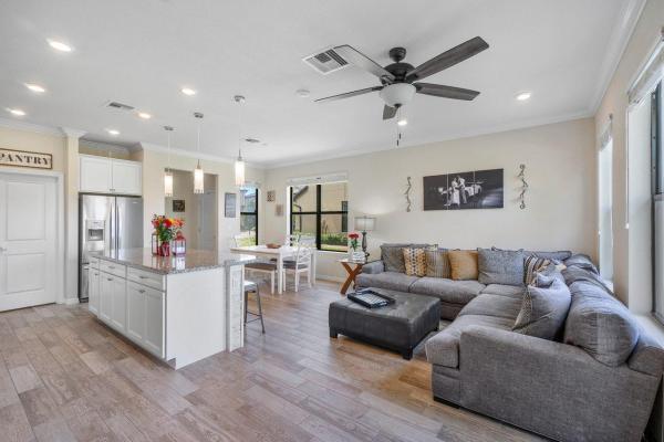 Preston Square, 2353 Byron St, Palm Springs, Florida 33406, image 1