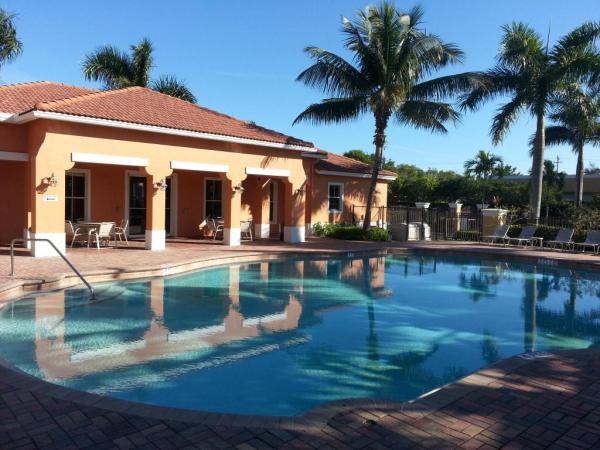 Rosemont, 3545 Forest Hill Blvd #4, Palm Springs, Florida 33406, image 2