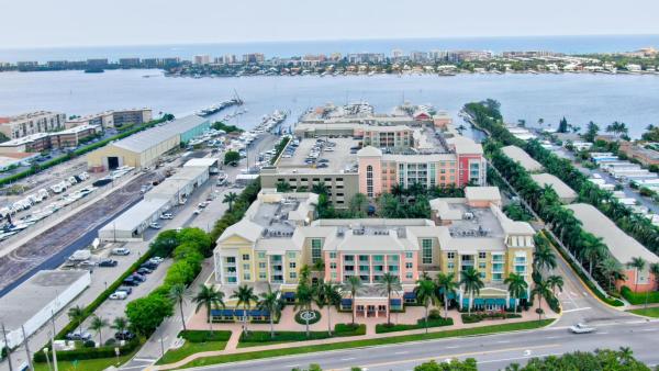 The Moorings At Lantana, 806 E Windward Way #423, Lantana, Florida 33462, image 2